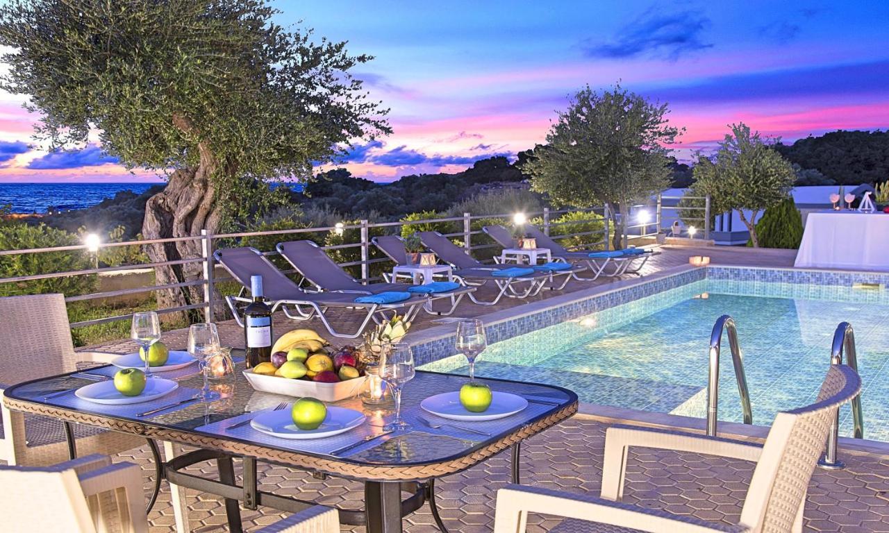 Aqua Blue Villas With Heated Pool Mathes Exterior photo