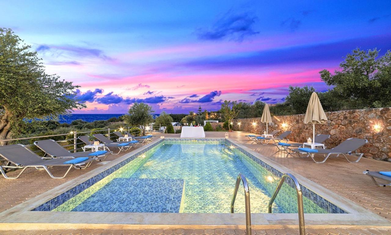 Aqua Blue Villas With Heated Pool Mathes Exterior photo