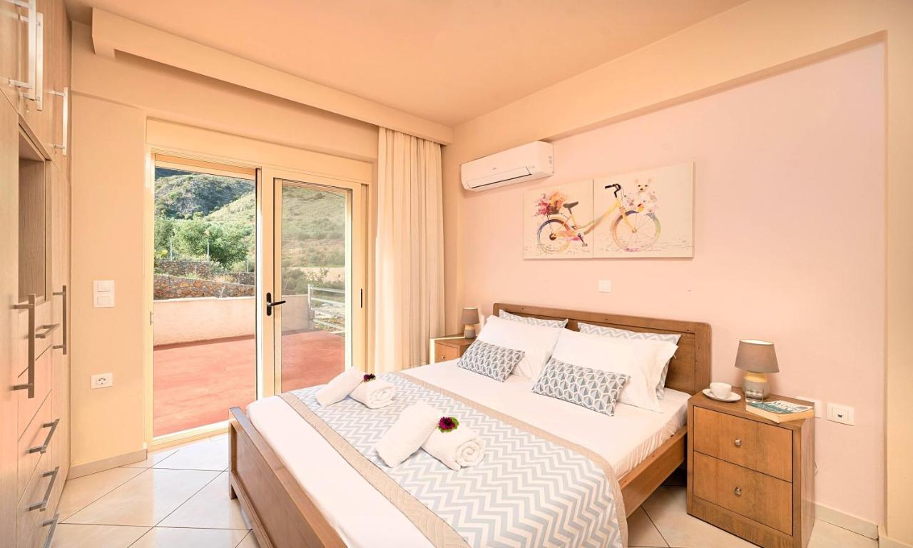 Aqua Blue Villas With Heated Pool Mathes Exterior photo